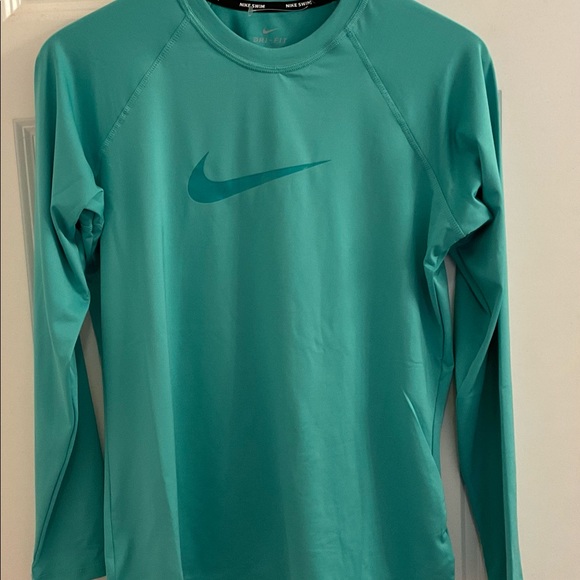 Nike Swim Long Sleeve Rush Guard Top - NWT - Size Large - Picture 2 of 10
